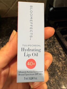 Hydrating Lip Oil SPF 40+ - Coral Pink/ Brand New/ Never Used